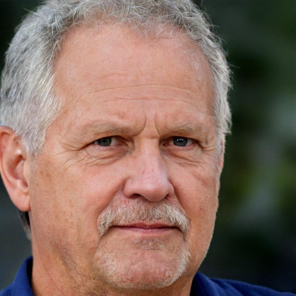 Mikel Etxebarria, instructor de finanzas empresariales